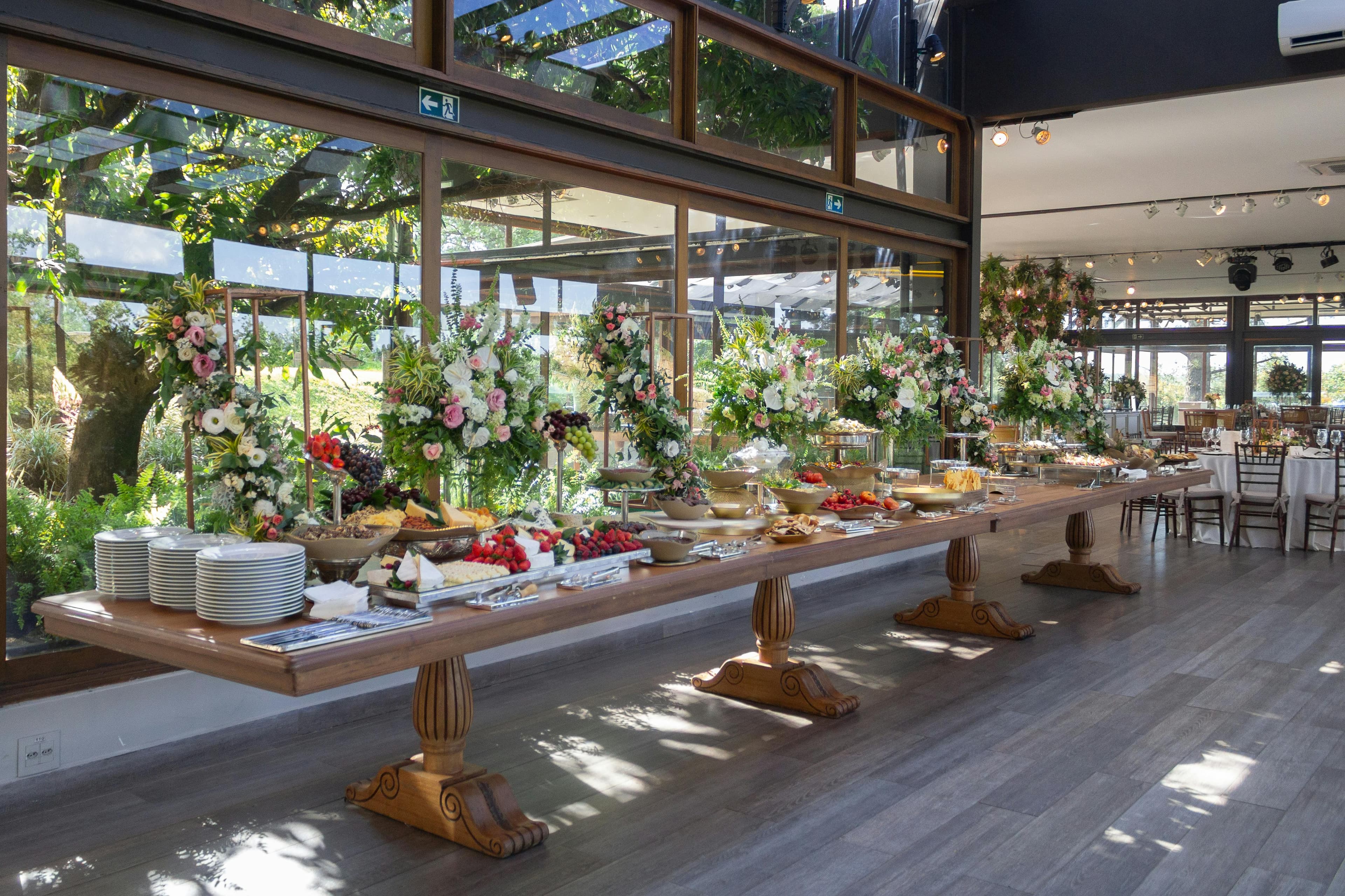 Beyond the Menu: Redefining Luxury Catering as a Curated Art Form